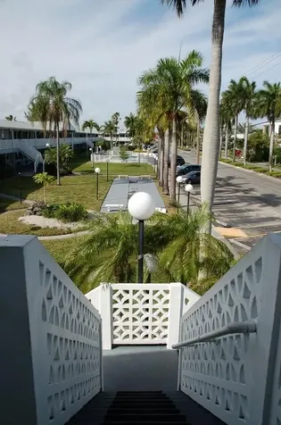 600 Layne Boulevard Hallandale Beach FL 33009