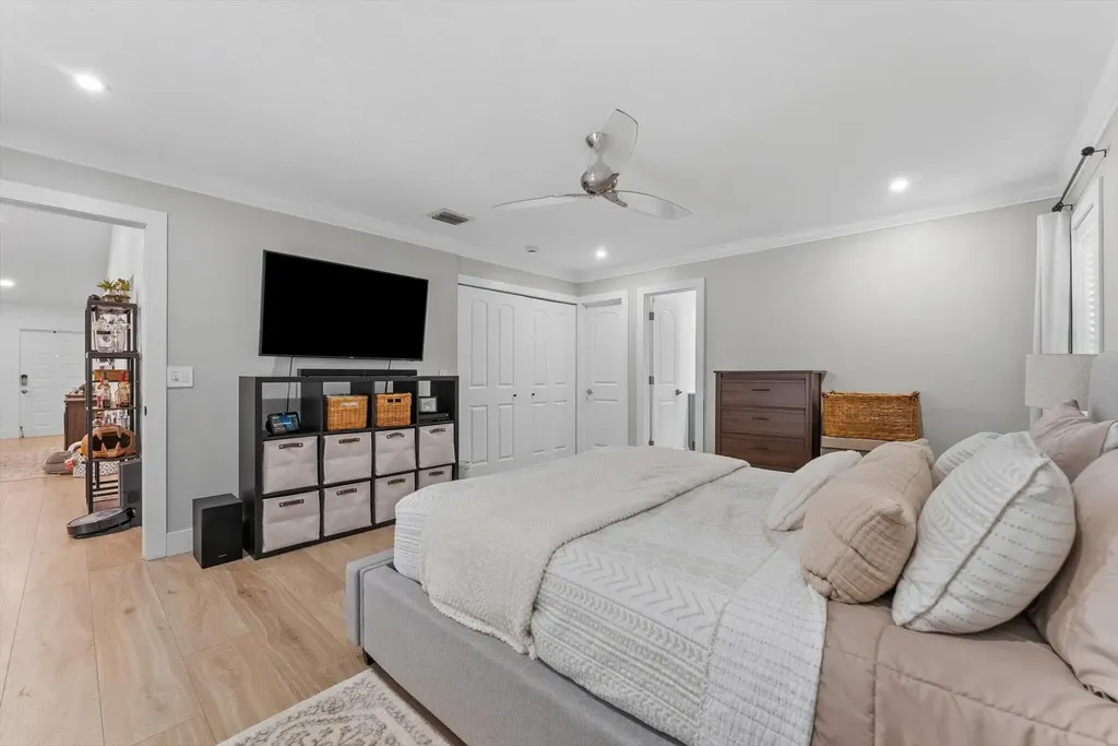 1651 NW 106th Way Coral Springs FL 33071