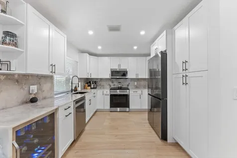 1651 NW 106th Way Coral Springs FL 33071