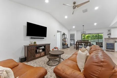1651 NW 106th Way Coral Springs FL 33071