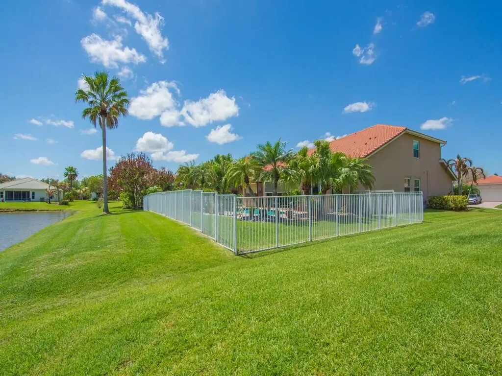 1010 SW Ruby Avenue Avenue SW Vero Beach FL 32968