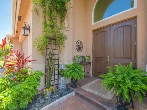 1010 SW Ruby Avenue Avenue SW Vero Beach FL 32968