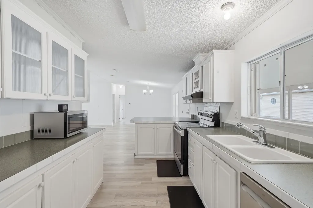 1500 SW 65th Avenue Boca Raton FL 33428