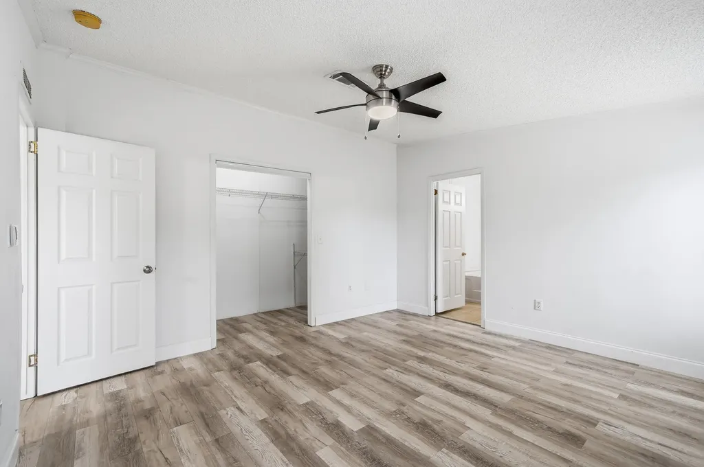 1500 SW 65th Avenue Boca Raton FL 33428