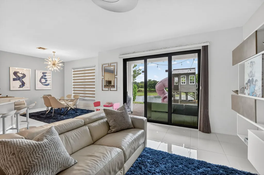 10106 Akenside Drive Boca Raton FL 33428