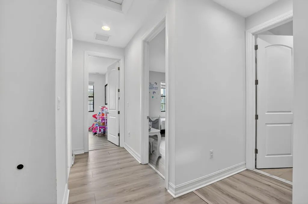 10106 Akenside Drive Boca Raton FL 33428