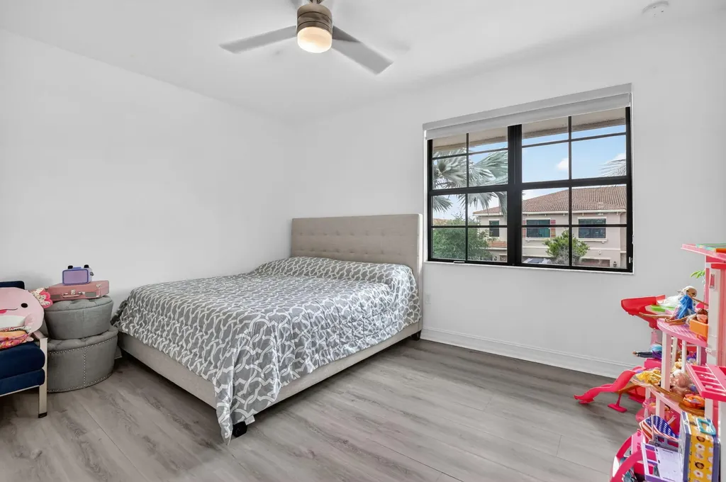 10106 Akenside Drive Boca Raton FL 33428