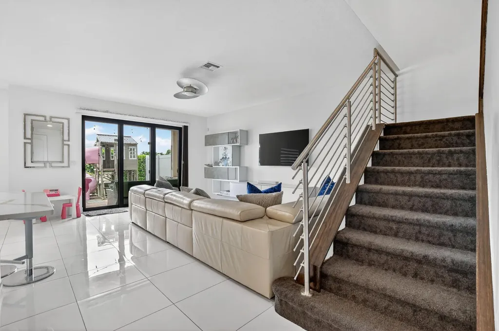 10106 Akenside Drive Boca Raton FL 33428