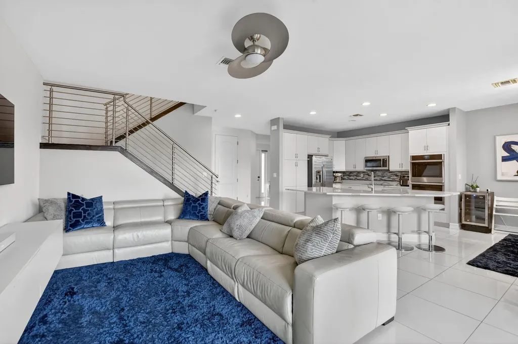 10106 Akenside Drive Boca Raton FL 33428