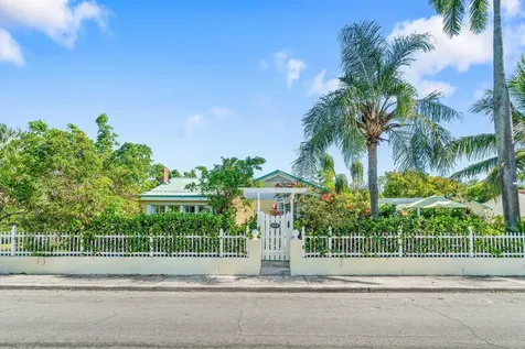 629 Selkirk Street West Palm Beach FL 33405