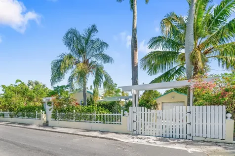 629 Selkirk Street West Palm Beach FL 33405