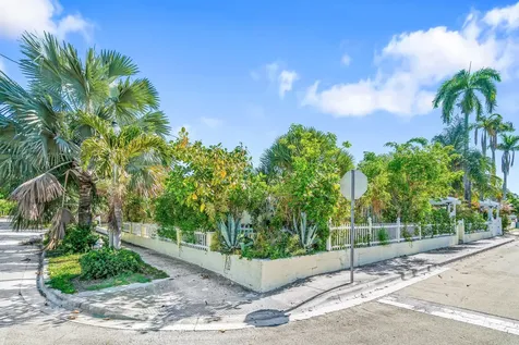 629 Selkirk Street West Palm Beach FL 33405