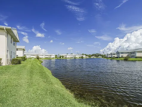 870 Lake Orchid Circle Vero Beach FL 32962