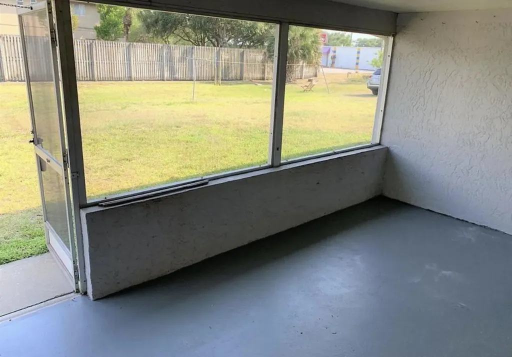 13933/931 First Street Fort Myers FL 33905
