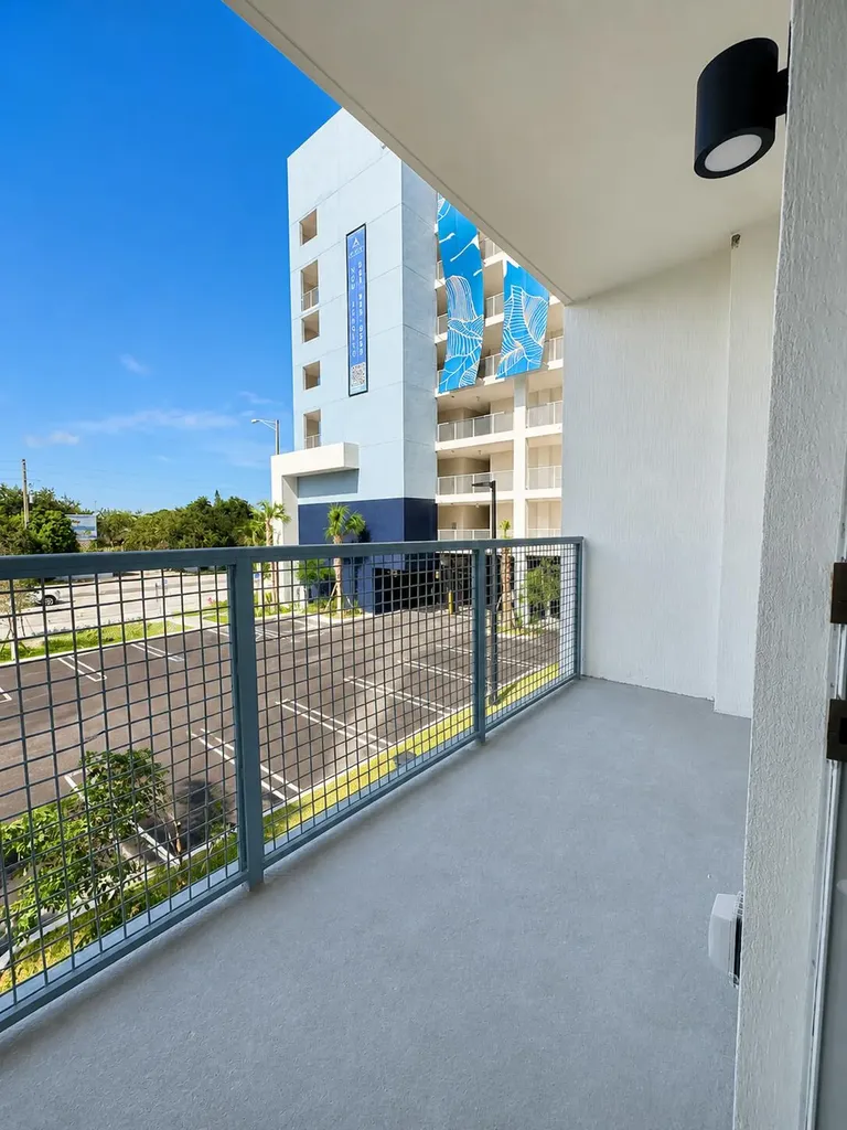1621 S Dixie Highway Pompano Beach FL 33060