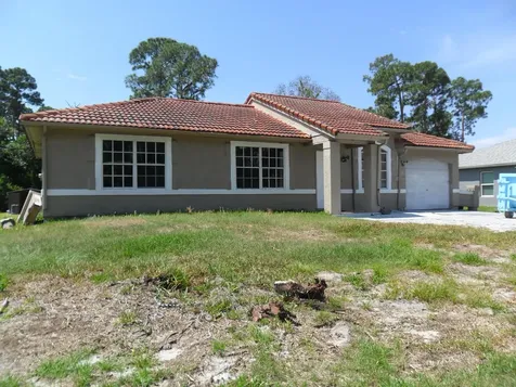 1826 SW Del Rio Boulevard Port St Lucie FL 34953
