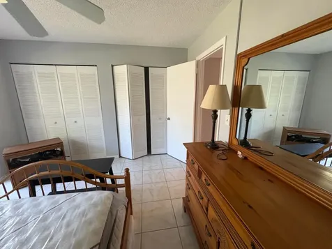3 Kinghswood A West Palm Beach FL 33417
