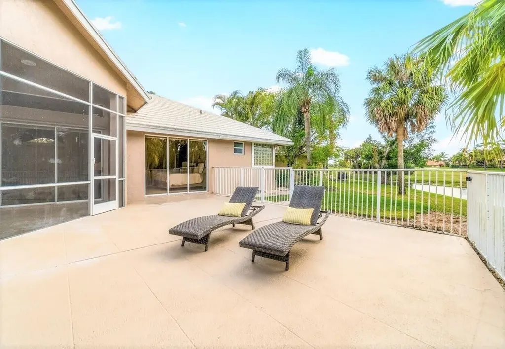15621 Latina Place Wellington FL 33414