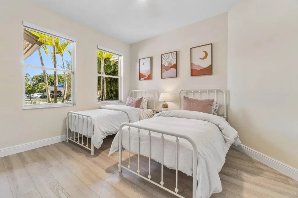 15621 Latina Place Wellington FL 33414