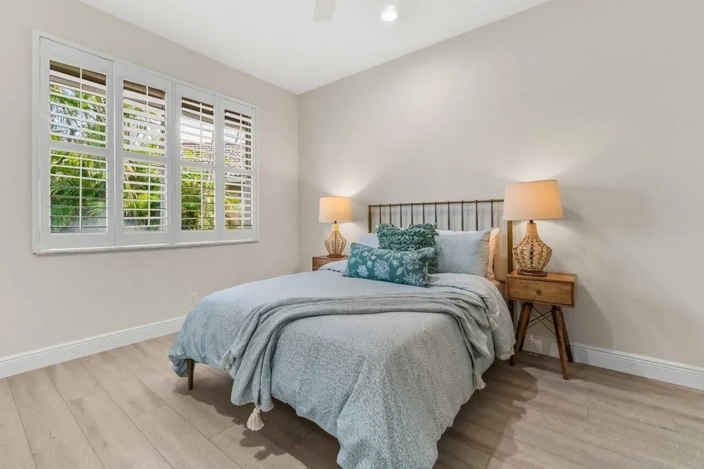 15621 Latina Place Wellington FL 33414