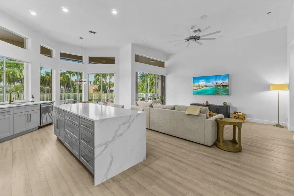 15621 Latina Place Wellington FL 33414