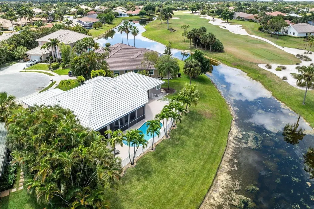15621 Latina Place Wellington FL 33414