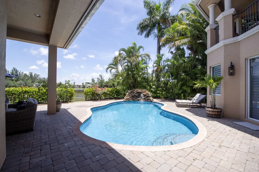 8801 Wellington View Drive West Palm Beach FL 33411