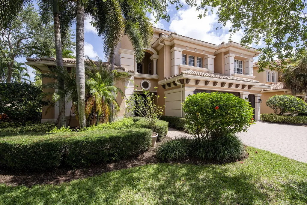 8801 Wellington View Drive West Palm Beach FL 33411