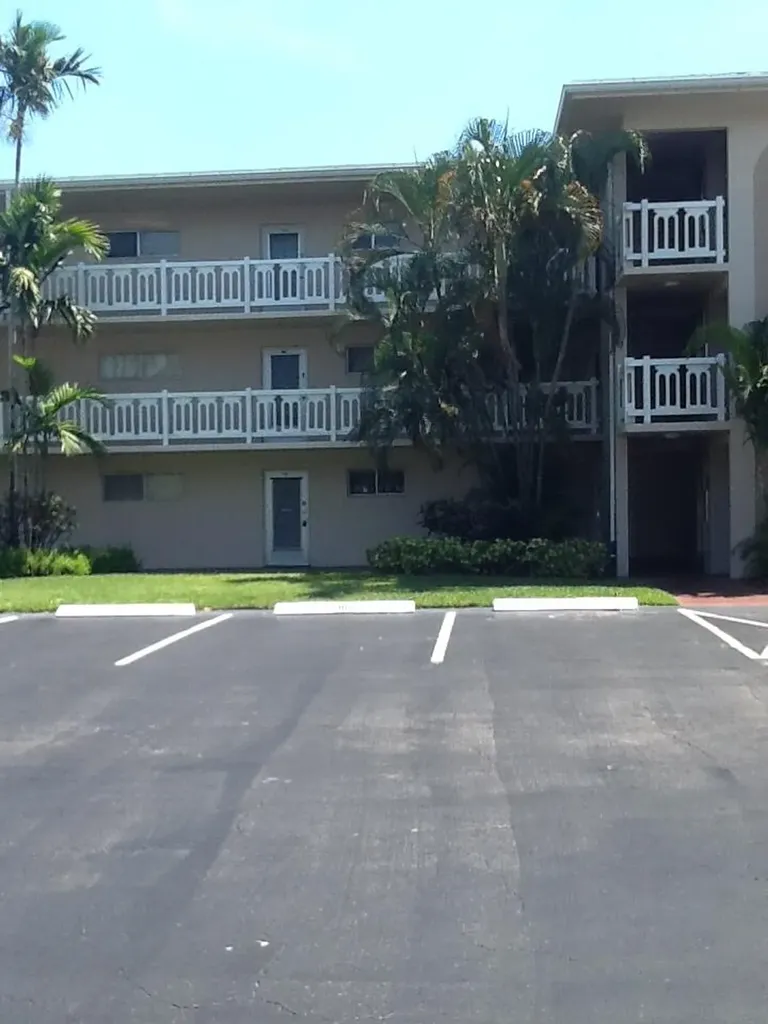 2724 S Garden Drive Lake Worth FL 33461