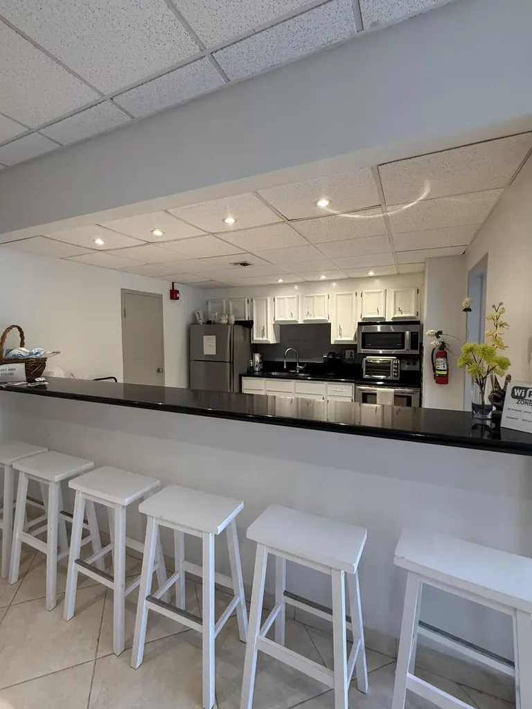800 SE 20th Avenue Deerfield Beach FL 33441