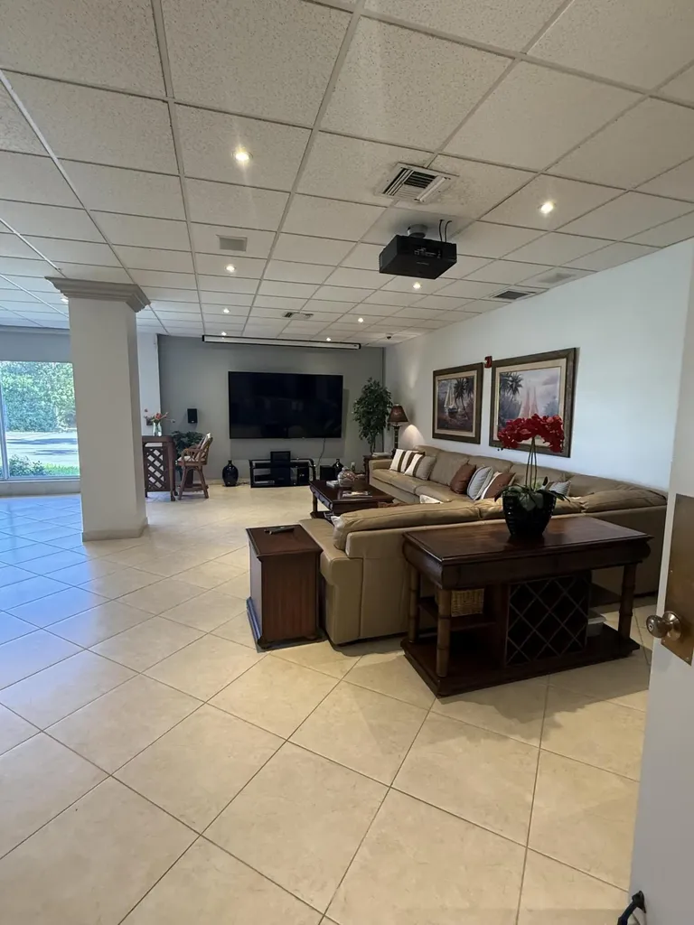 800 SE 20th Avenue Deerfield Beach FL 33441