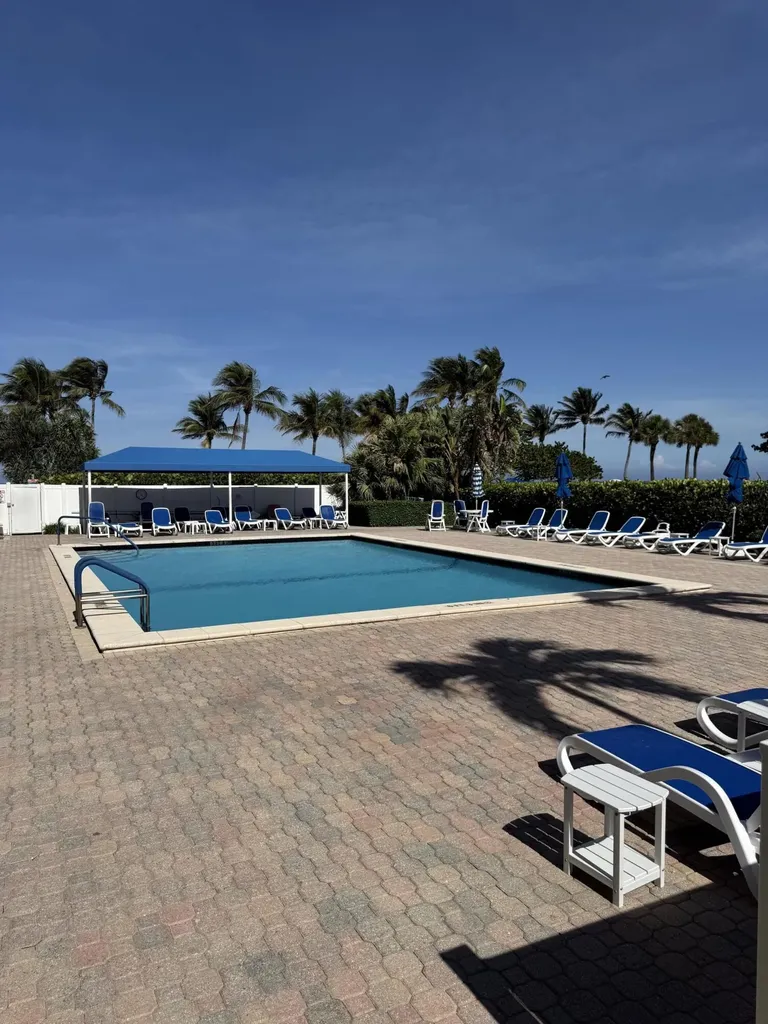 800 SE 20th Avenue Deerfield Beach FL 33441