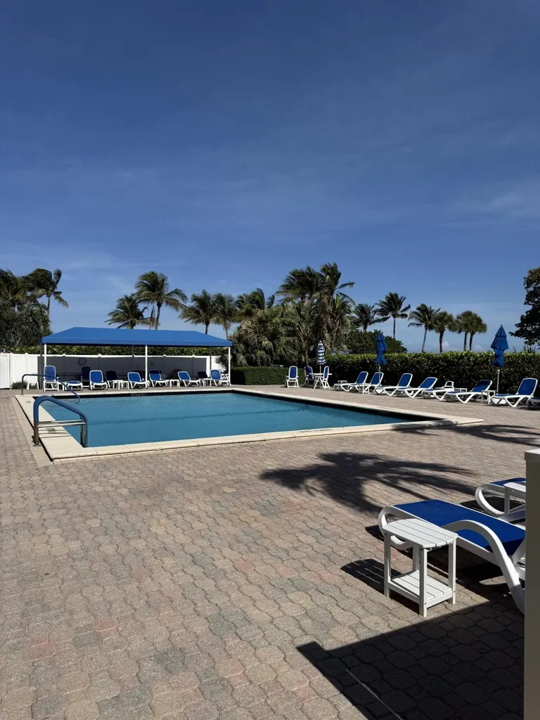 800 SE 20th Avenue Deerfield Beach FL 33441