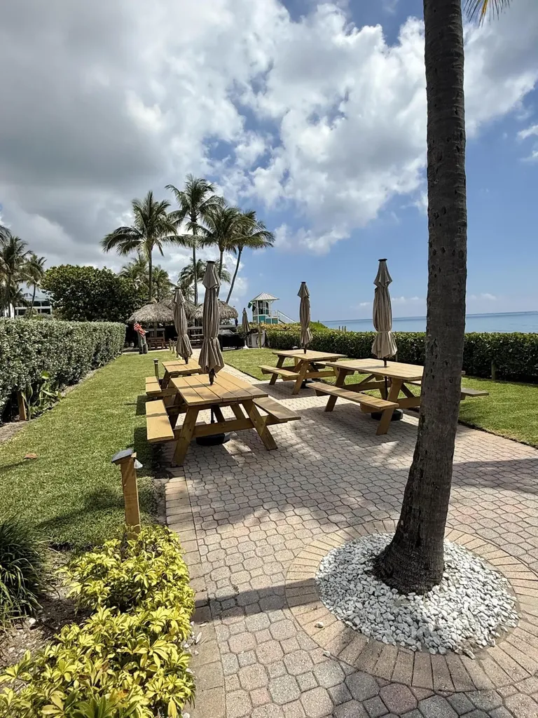 800 SE 20th Avenue Deerfield Beach FL 33441