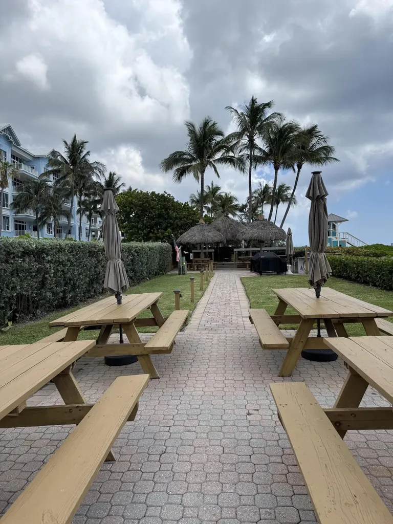 800 SE 20th Avenue Deerfield Beach FL 33441