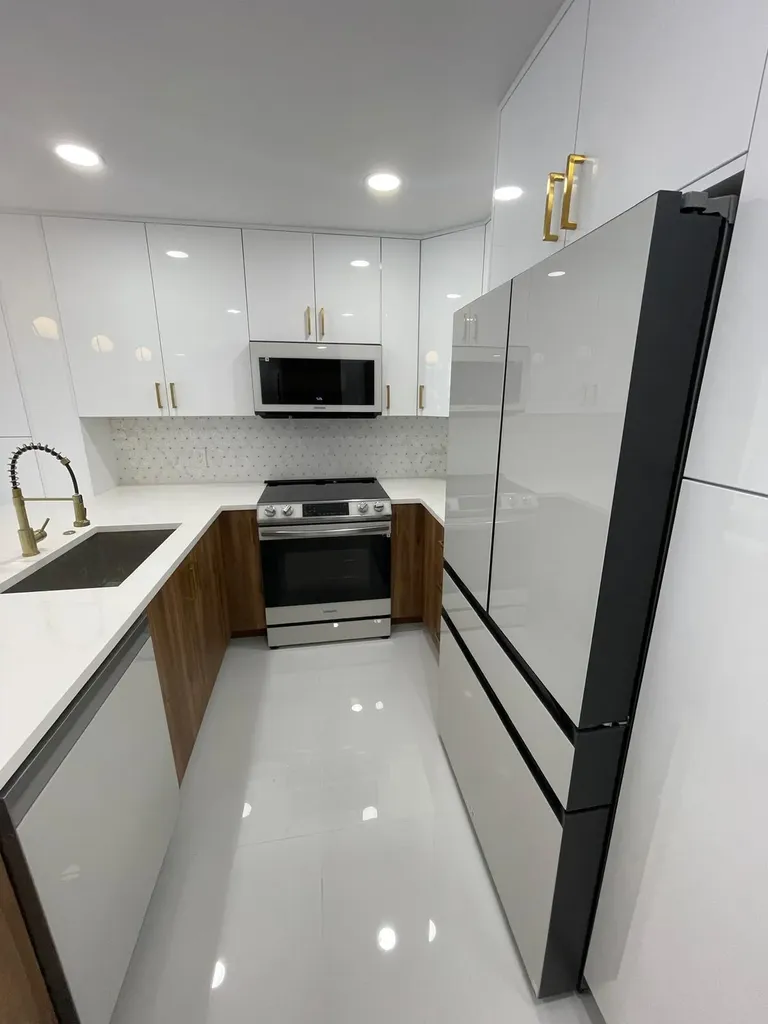 800 SE 20th Avenue Deerfield Beach FL 33441