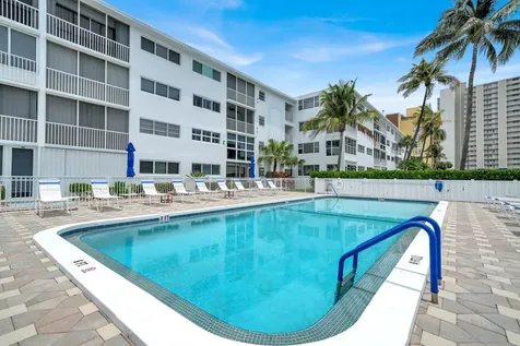 3201 NE 8th Street Pompano Beach FL 33062