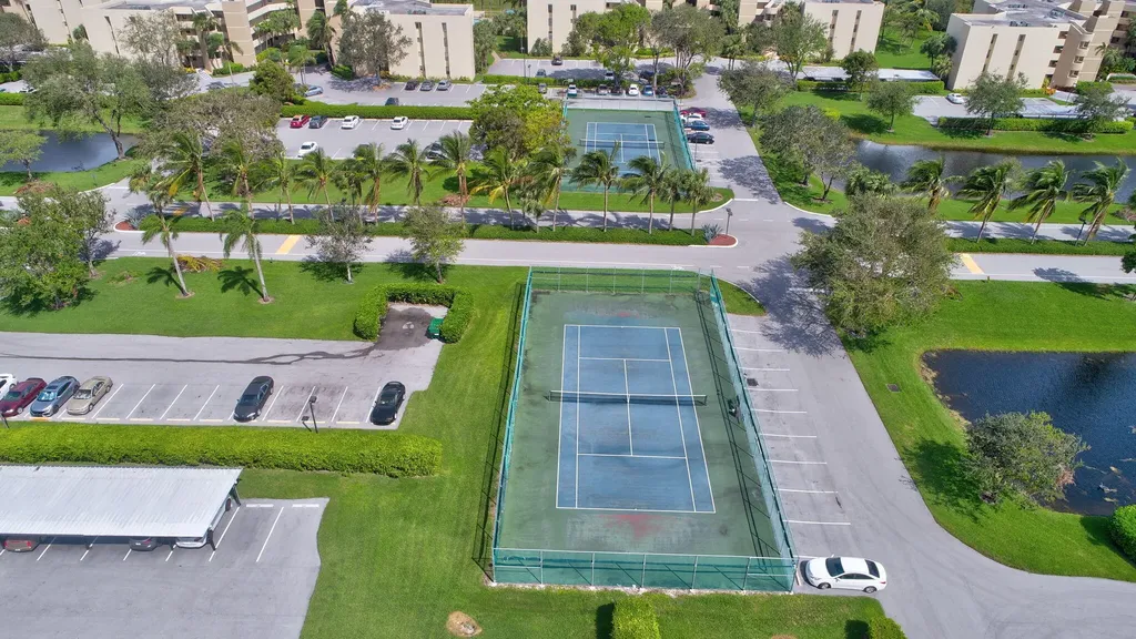 5901 Camino Del Sol Boca Raton FL 33433