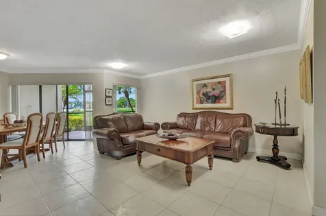 5901 Camino Del Sol Boca Raton FL 33433