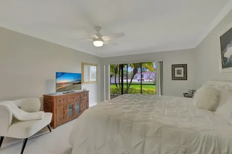 5901 Camino Del Sol Boca Raton FL 33433