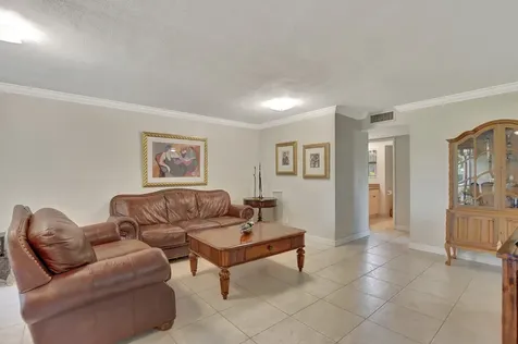 5901 Camino Del Sol Boca Raton FL 33433