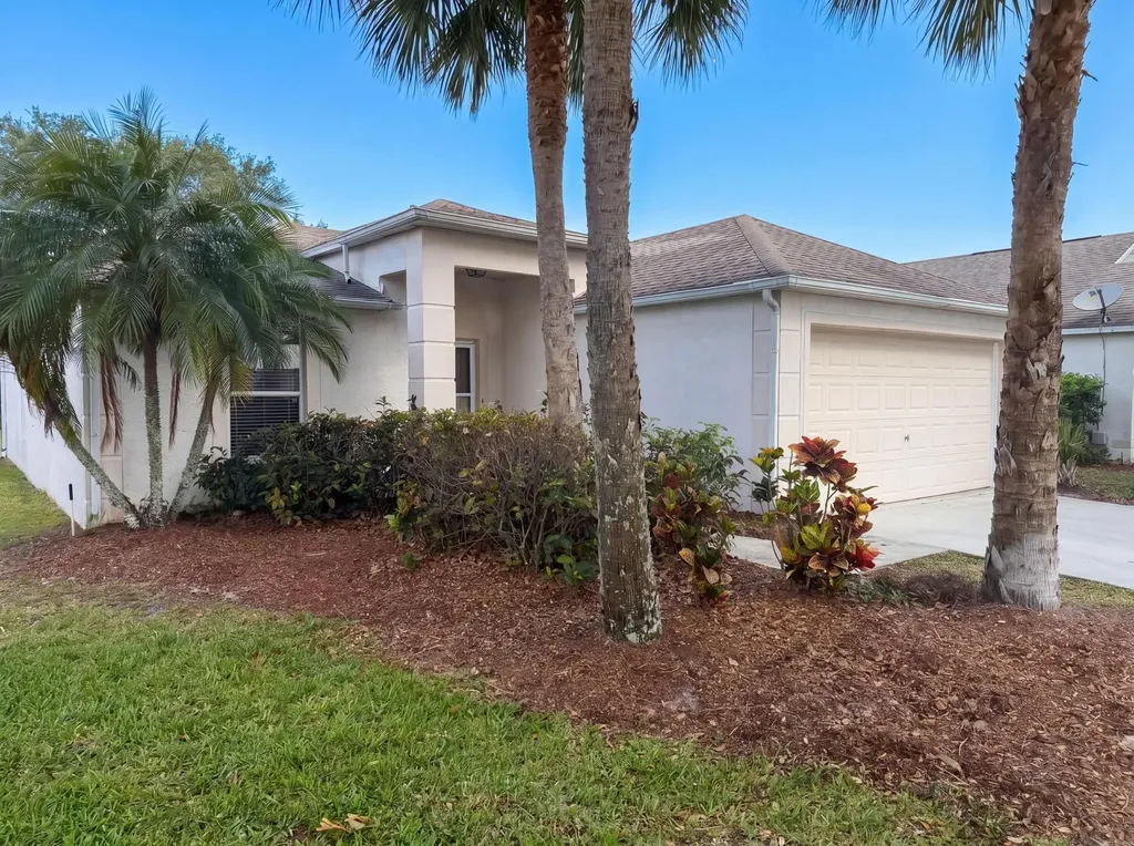 262 SW Panther Trace Port St Lucie FL 34953