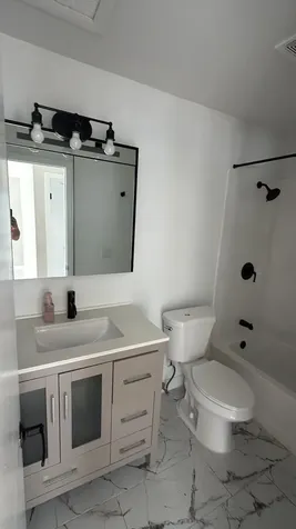47 SE 13th Street Dania Beach FL 33004