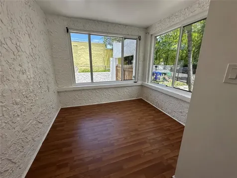 267 NW 33rd Street Miami FL 33127