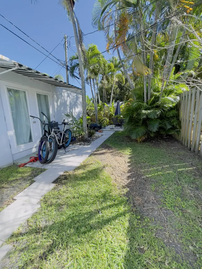 1610 NE 7th Street Fort Lauderdale FL 33304