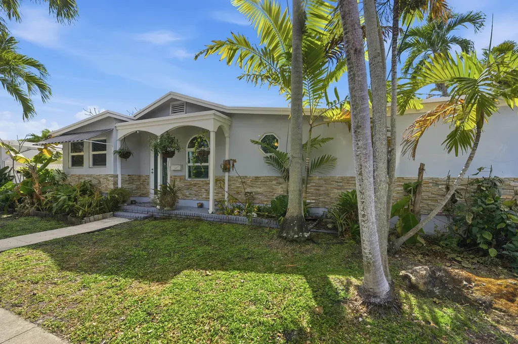 1610 NE 7th Street Fort Lauderdale FL 33304