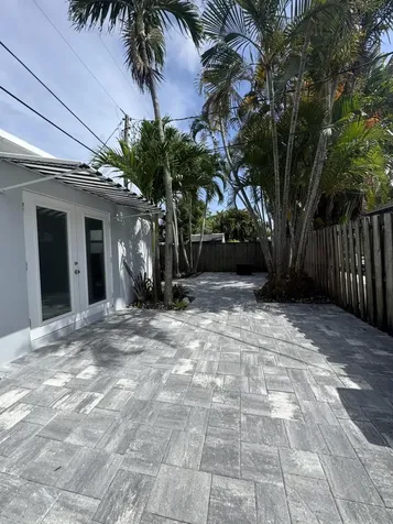1610 NE 7th Street Fort Lauderdale FL 33304