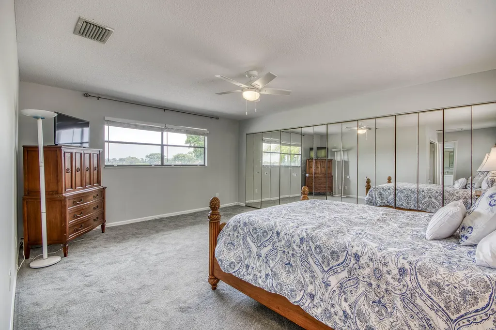 495 Prestwick Circle Palm Beach Gardens FL 33418
