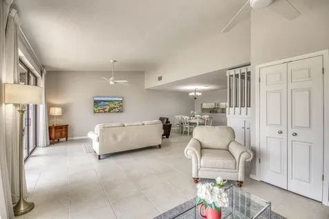 495 Prestwick Circle Palm Beach Gardens FL 33418