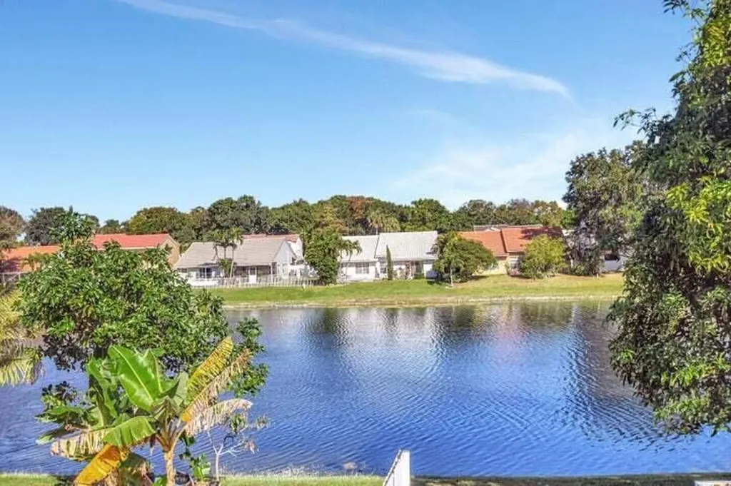 10104 Country Brook Road Boca Raton FL 33428